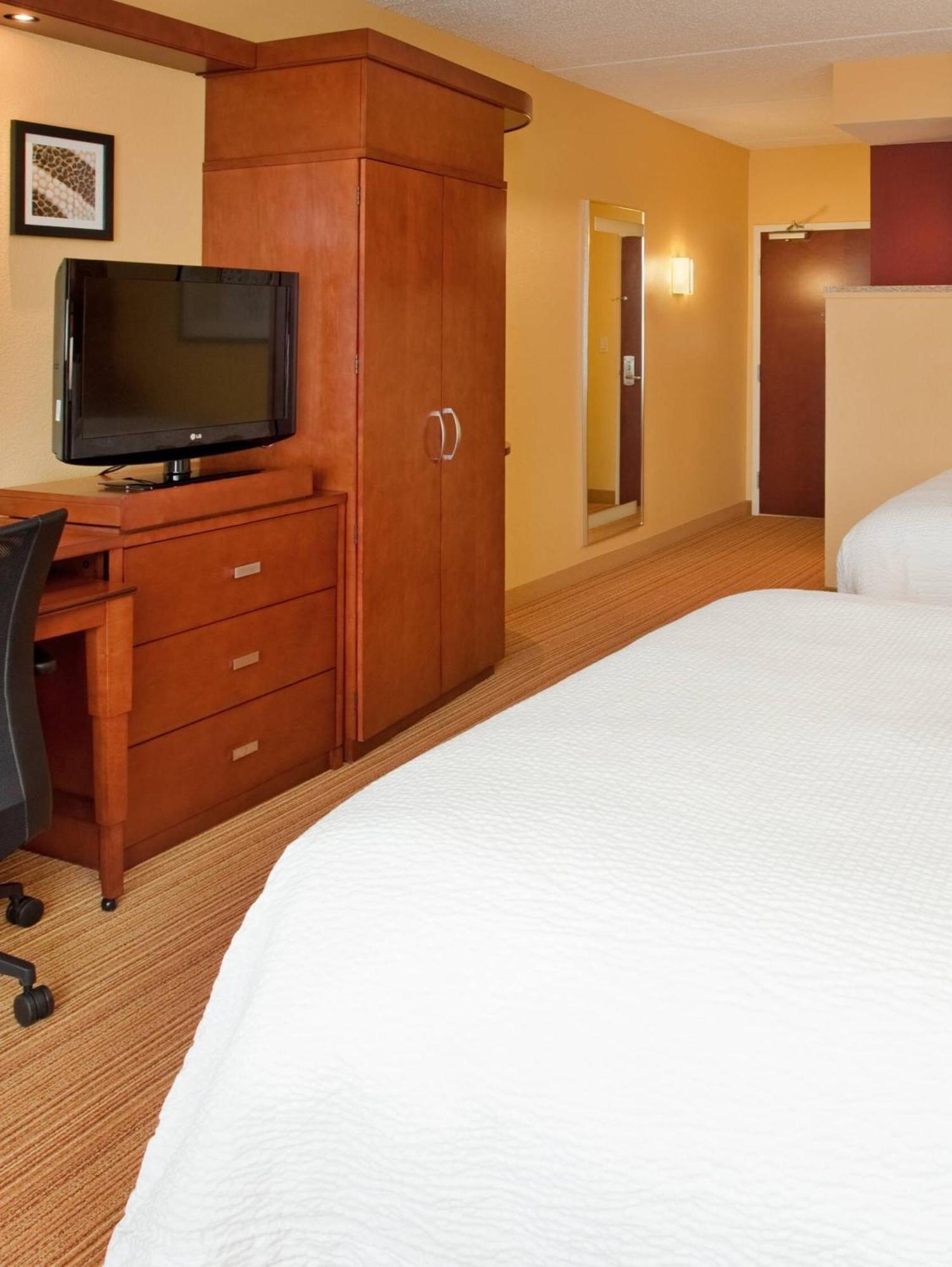 Courtyard By Marriott Pittsburgh North/Cranberry Woods Hotel Cranberry Township Buitenkant foto